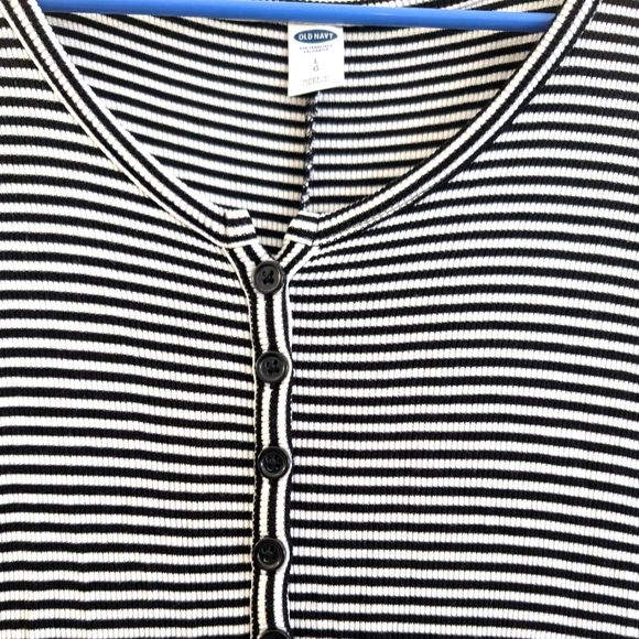 Old Navy Black & White Striped Ribbed Dress - Picture 4 of 4